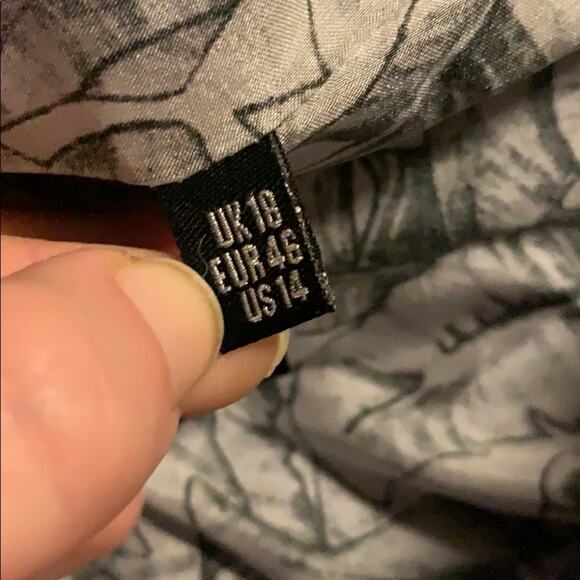 Deborah Lyons Memphis Cape Coat Rain jacket ruffle - Picture 8 of 8